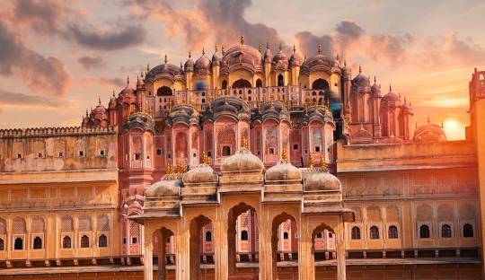 Arrival in Jaipur – Welcome to the Pink City......!!!!